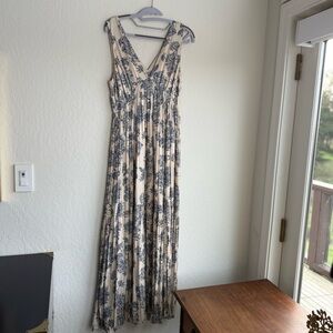 Soft H&M Cream and Blue Floral Maxi Dress